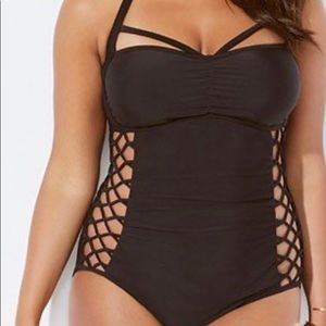 Ashley Graham Boss One Piece Underwire Swimsuit
